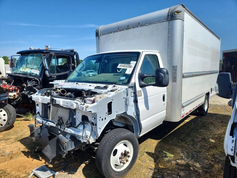 2022 FORD E-350
