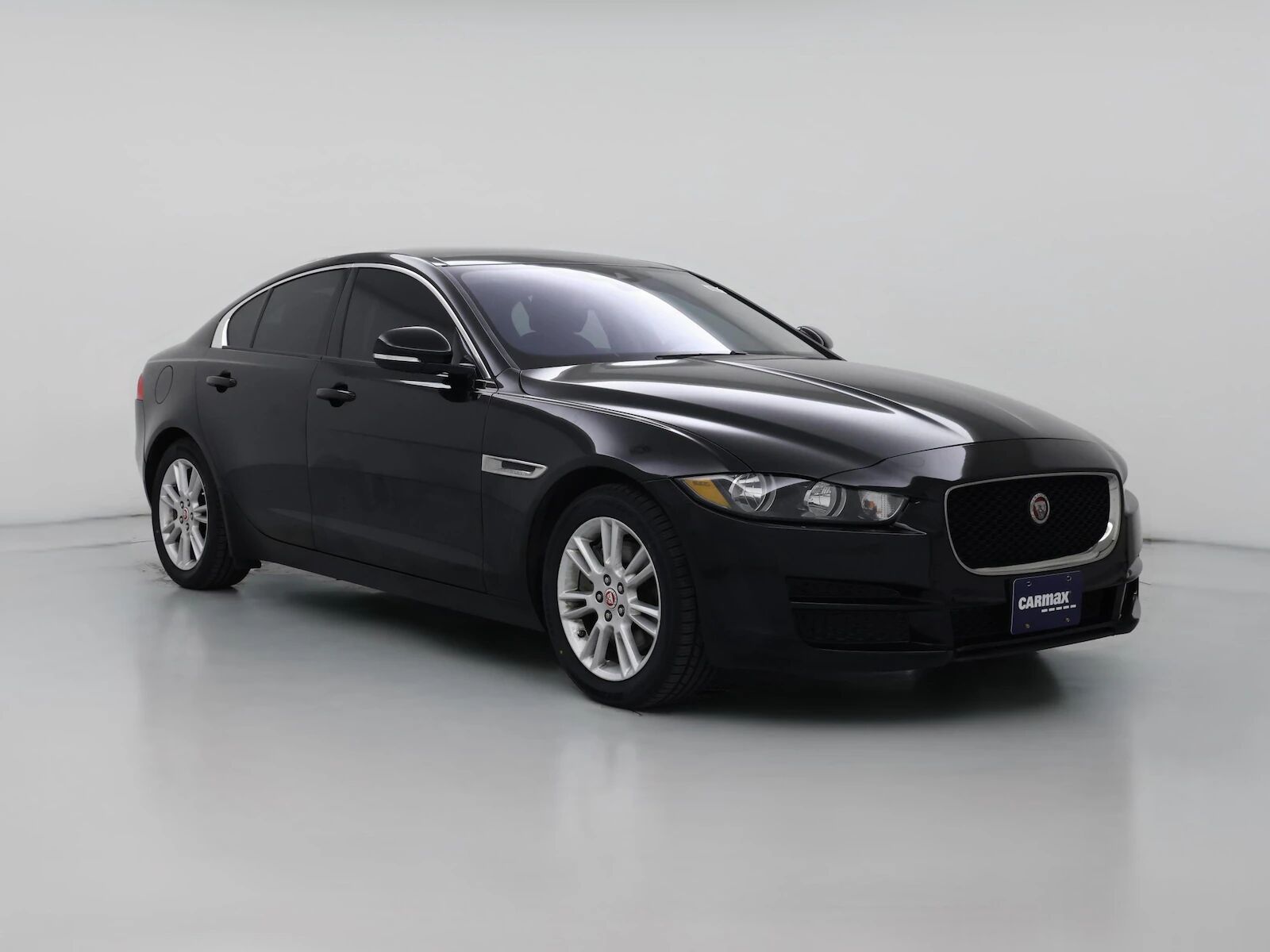 2017 JAGUAR XE