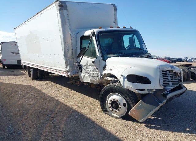 2017 FREIGHTLINER M2