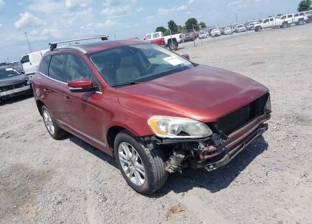 2015 VOLVO XC60