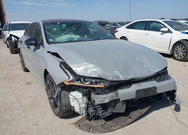 2021 KIA K5