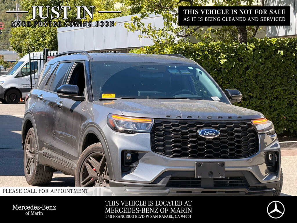 2025 FORD Explorer