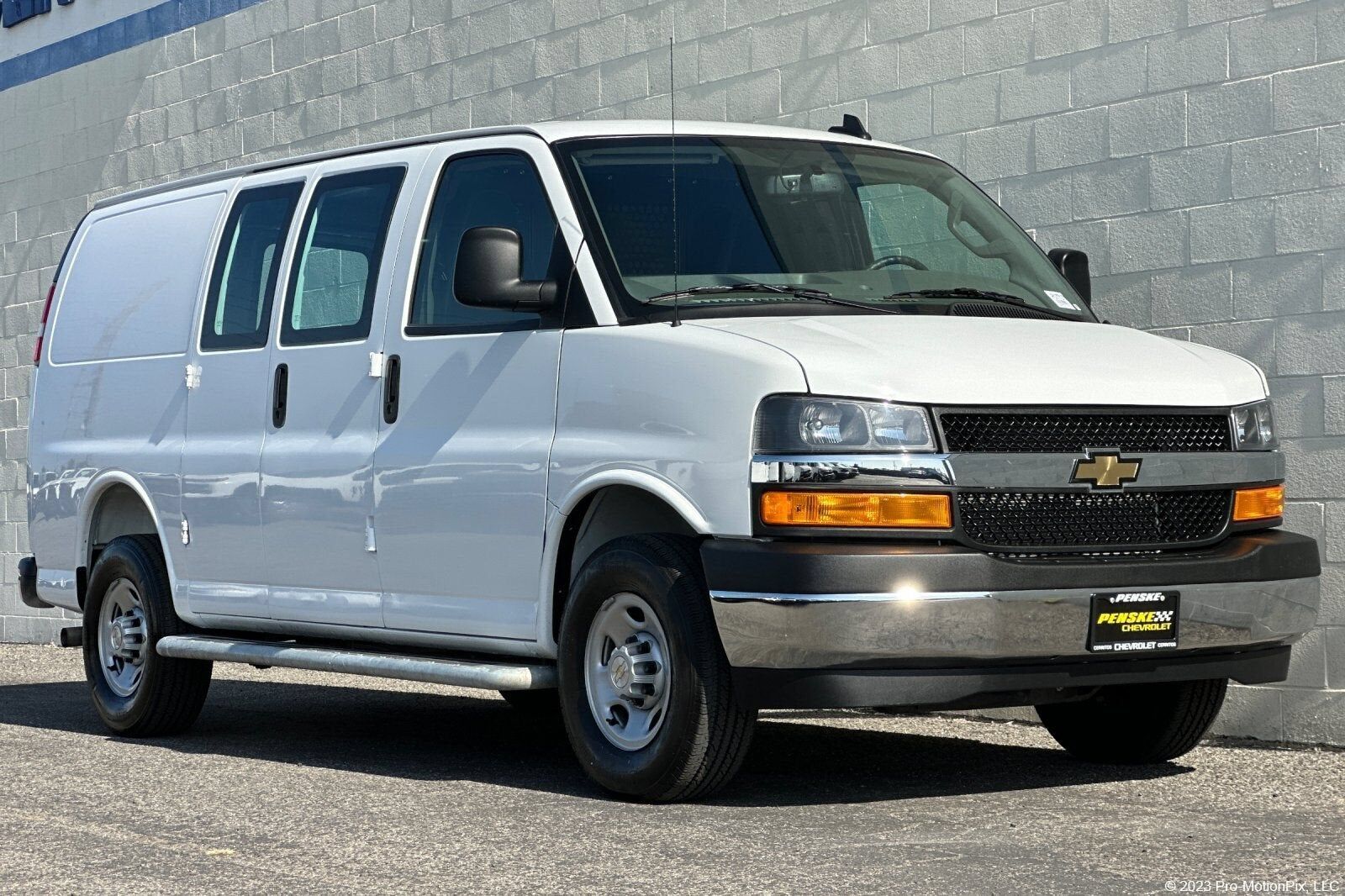 2025 CHEVROLET Express