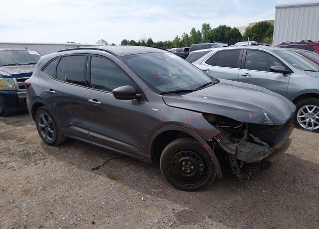 2023 FORD Escape
