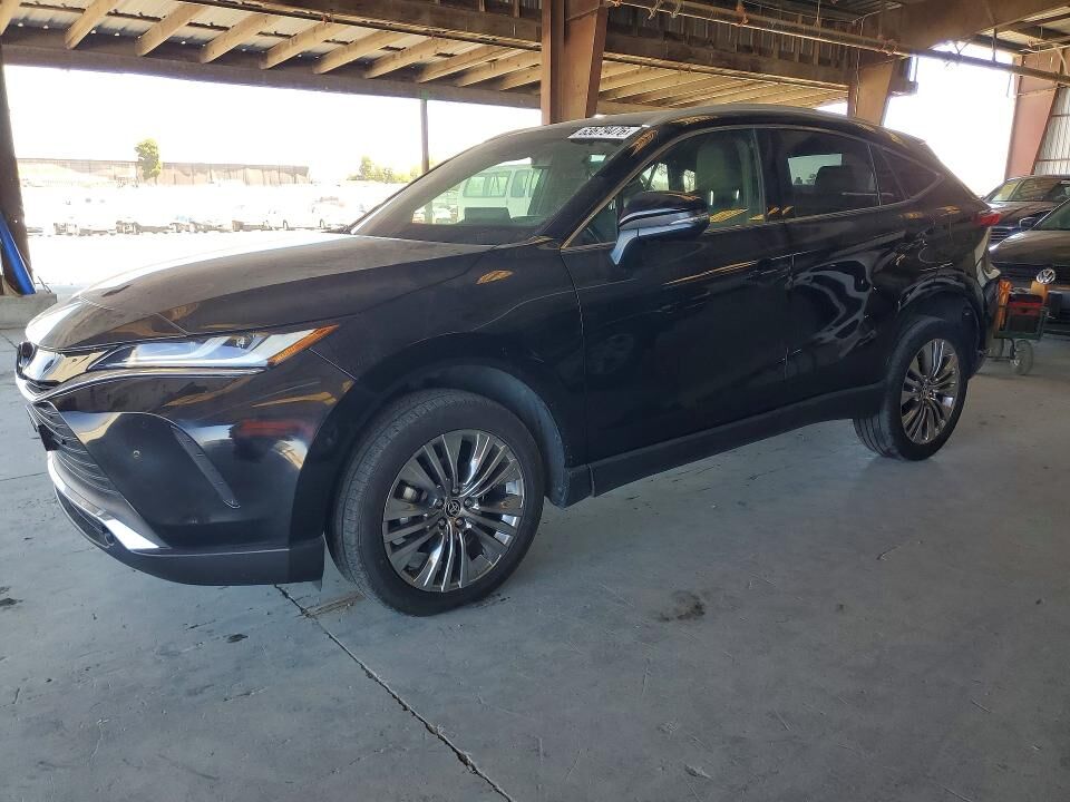 2022 TOYOTA Venza
