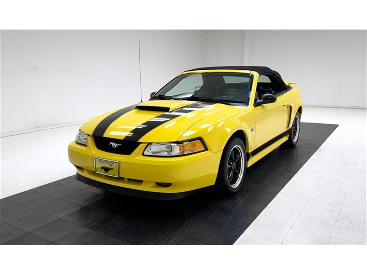 2003 FORD Mustang