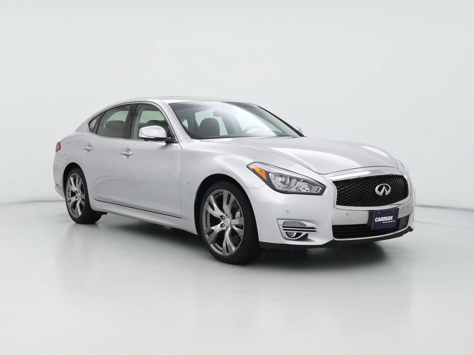 2016 INFINITI Q70