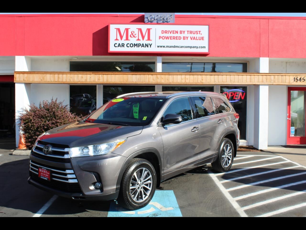 2017 TOYOTA Highlander