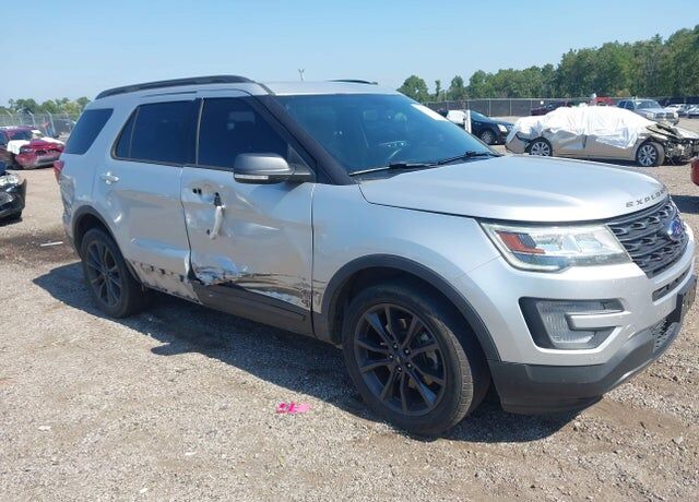 2017 FORD Explorer
