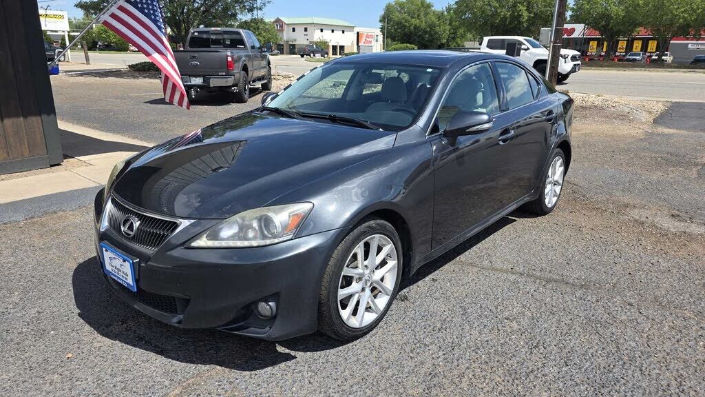 2011 LEXUS IS
