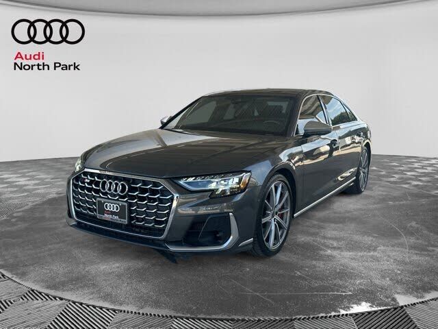2023 AUDI S8