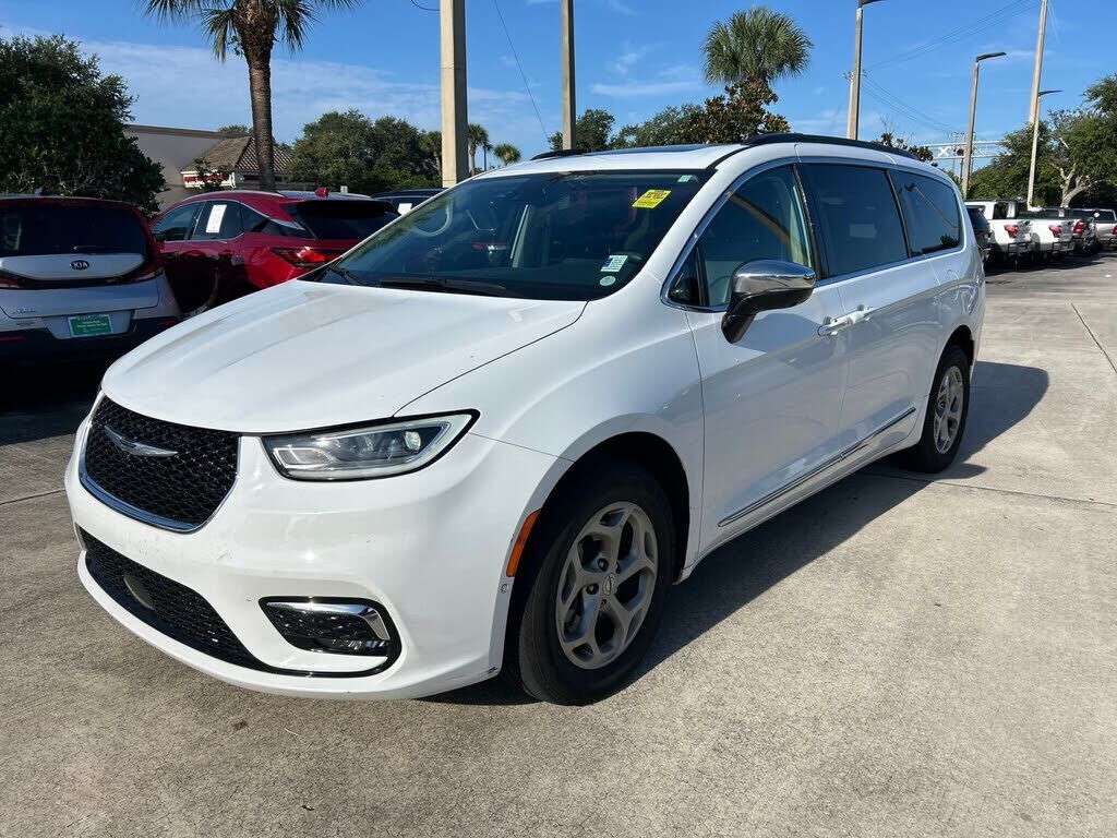 2023 CHRYSLER Pacifica