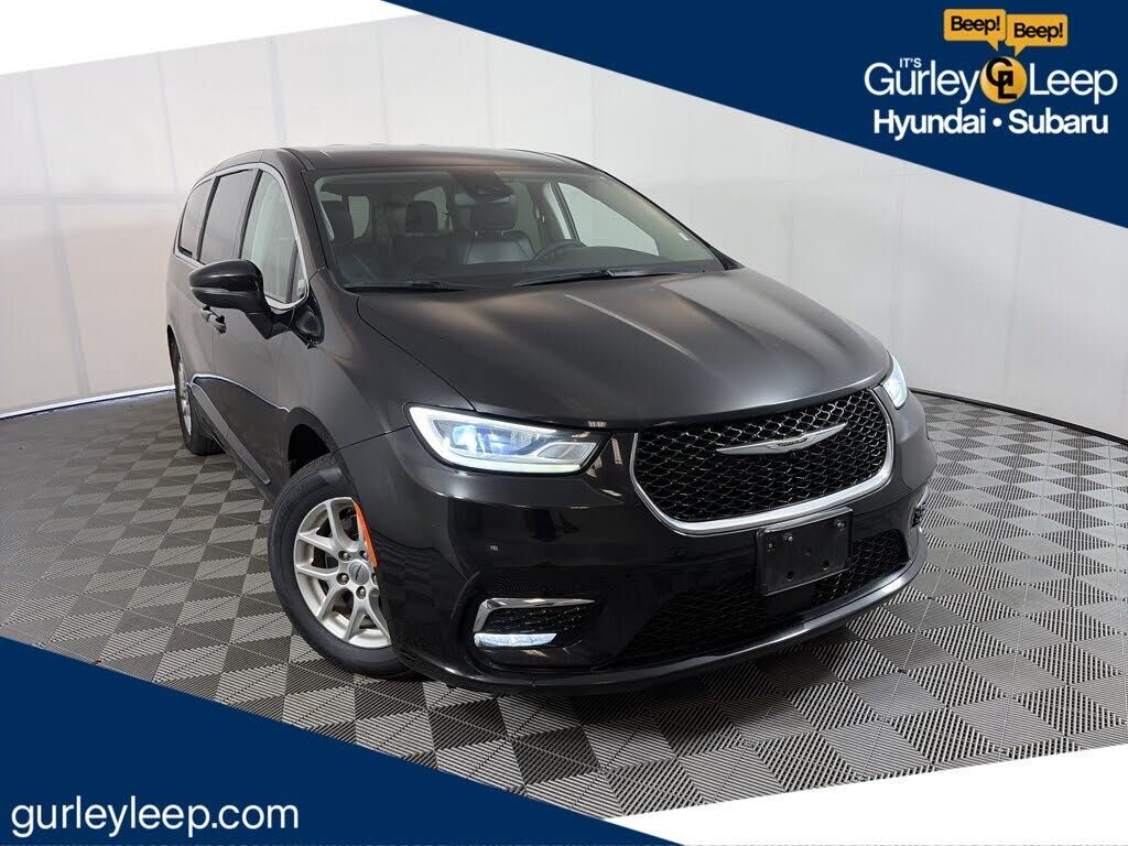 2023 CHRYSLER Pacifica