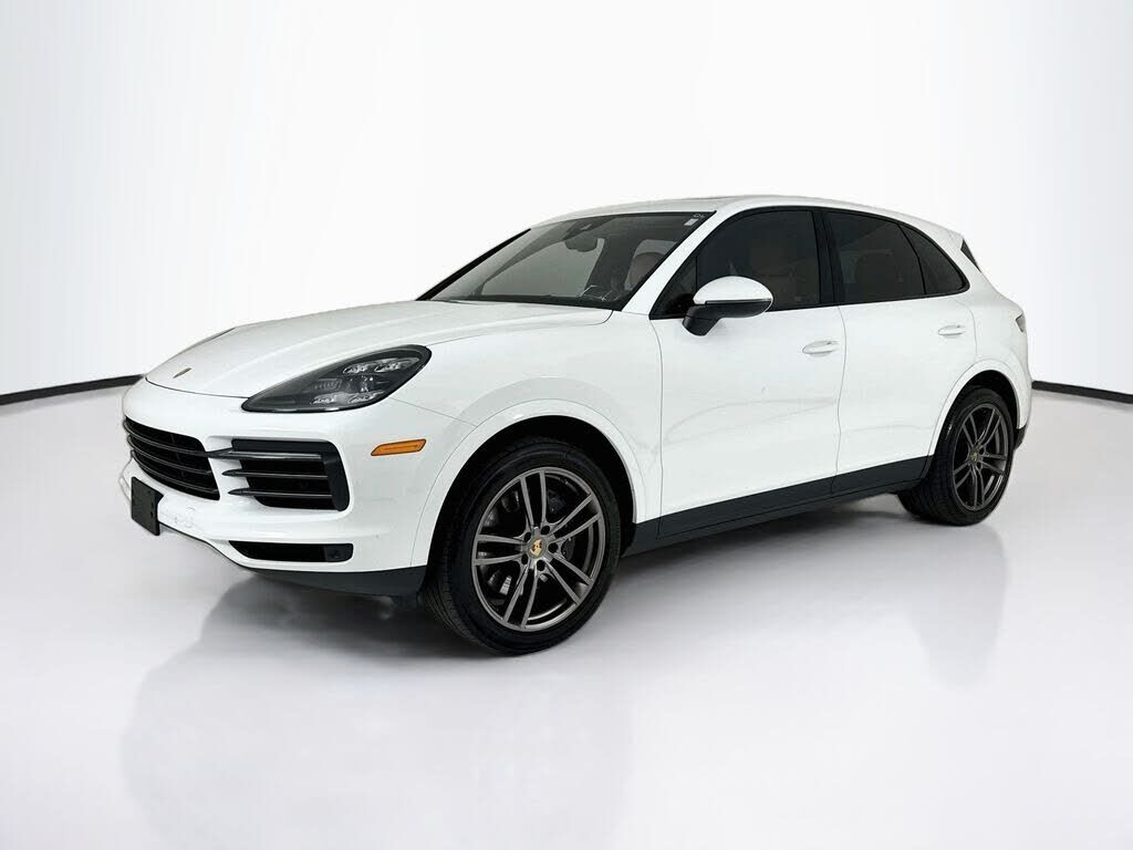 2022 PORSCHE Cayenne