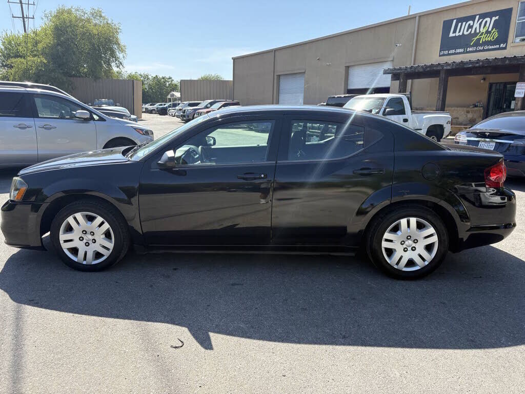 2013 DODGE Avenger