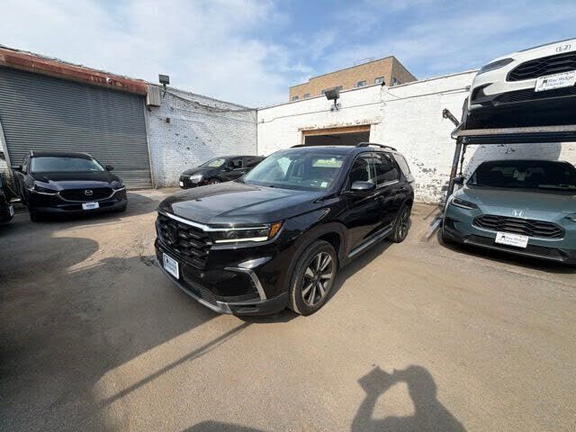 2023 HONDA Pilot