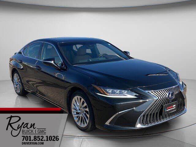 2021 LEXUS ES