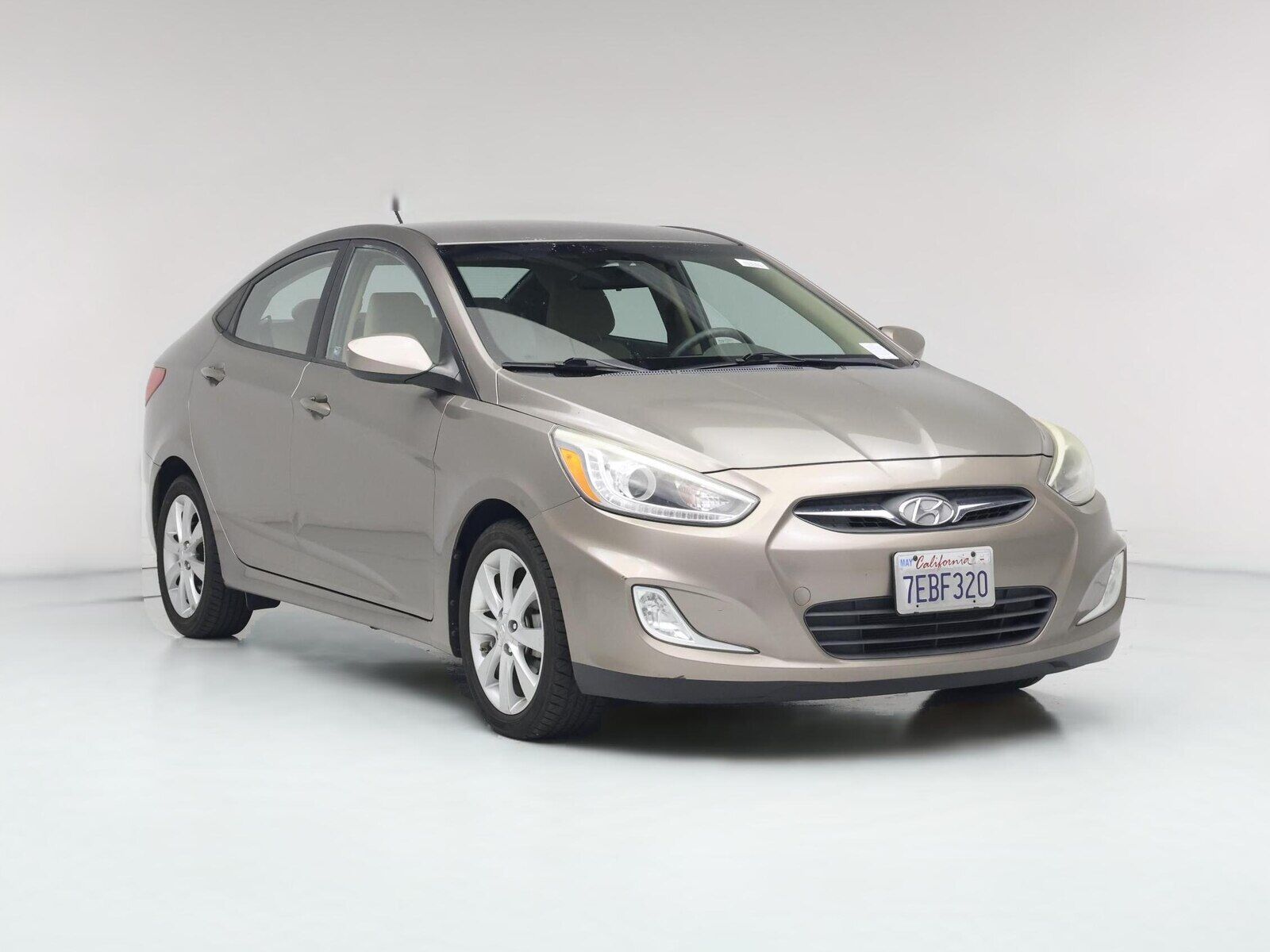 2014 HYUNDAI Accent