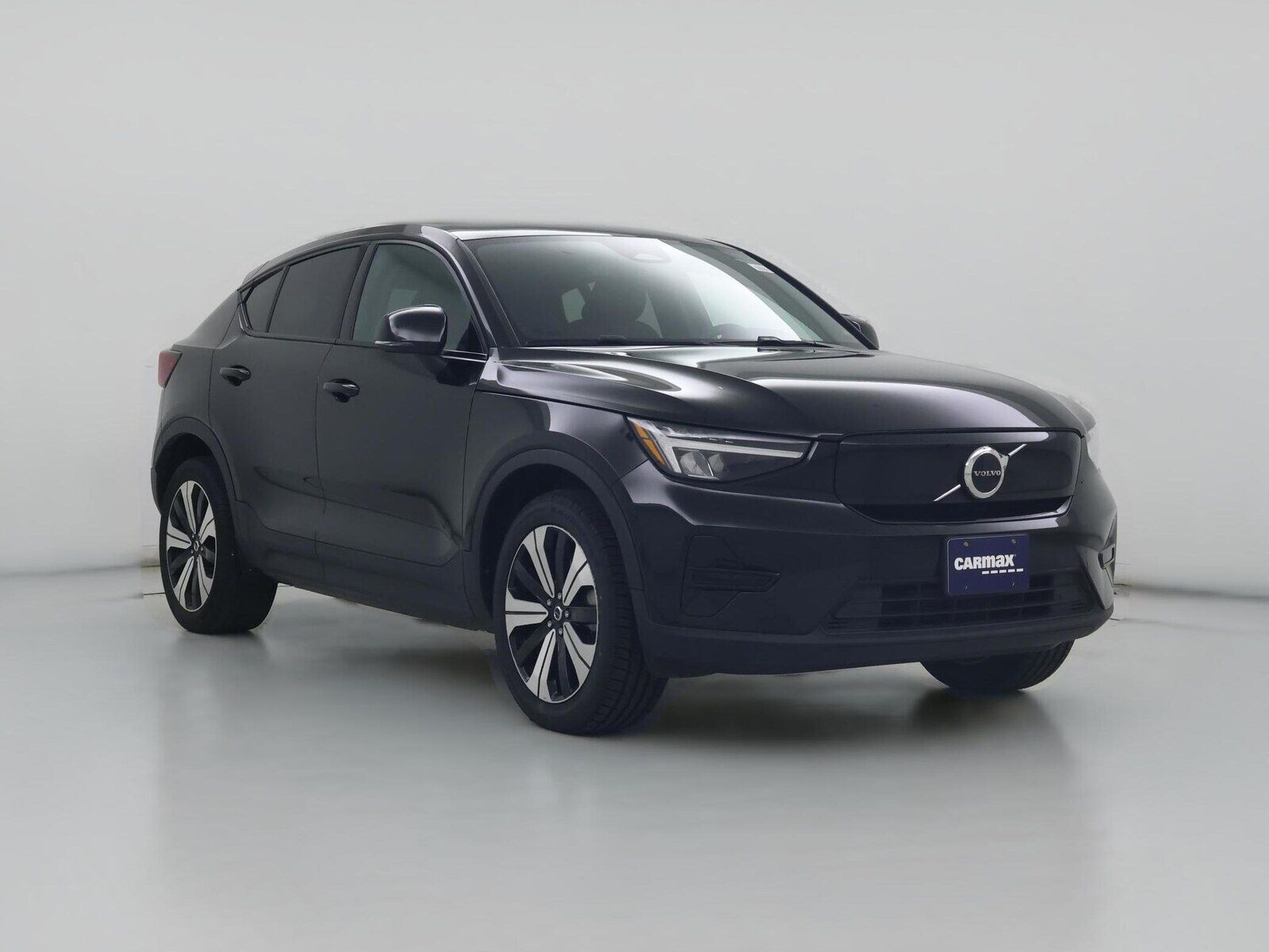 2023 VOLVO C40