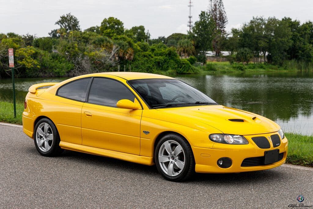 2005 PONTIAC GTO