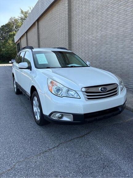 2011 SUBARU Outback