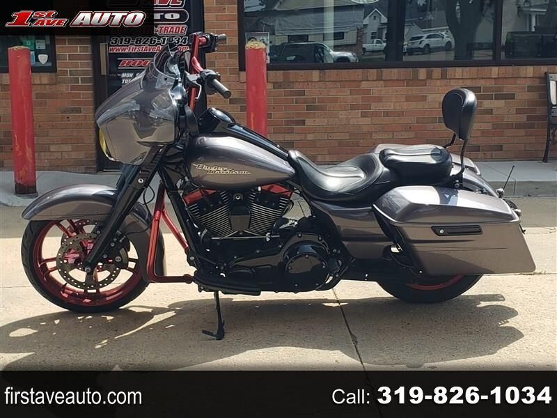 2010 HARLEY DAVIDSON Street Glide