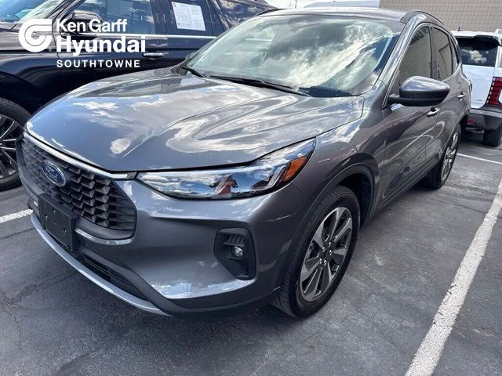2025 FORD Escape