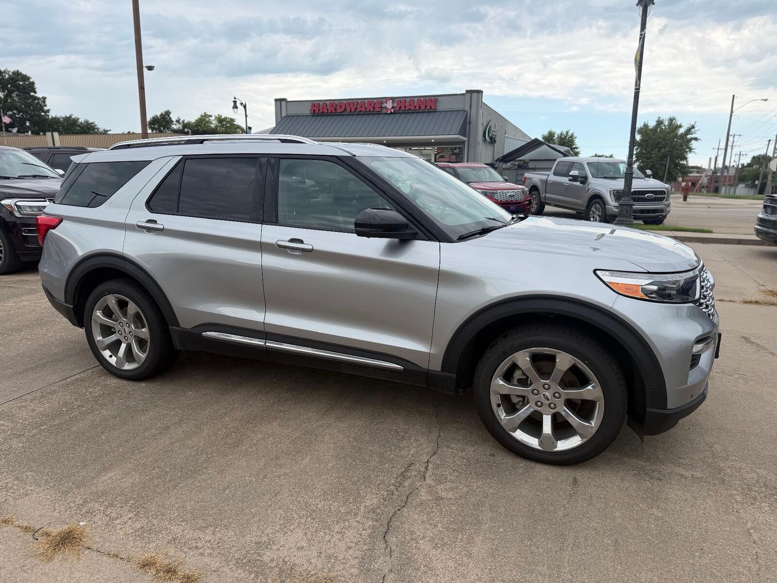 2020 FORD Explorer