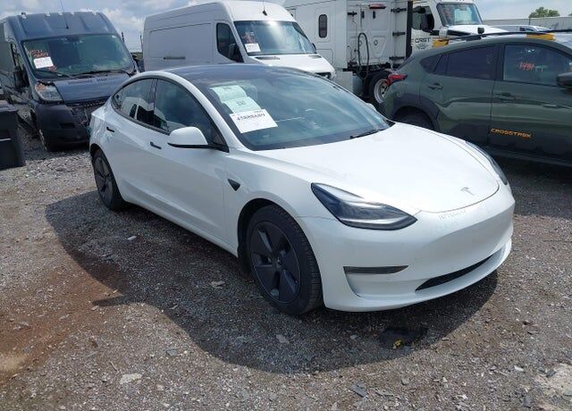 2022 TESLA Model 3