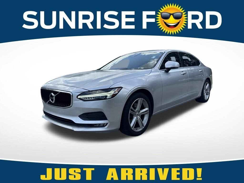 2018 VOLVO S90