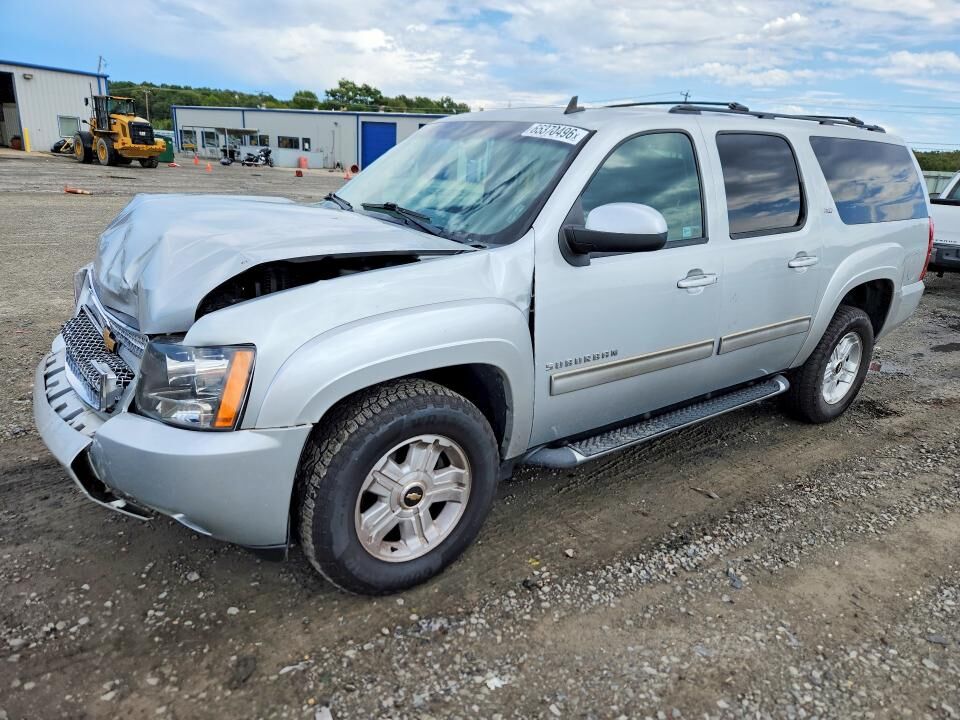 2013 CHEVROLET Suburban