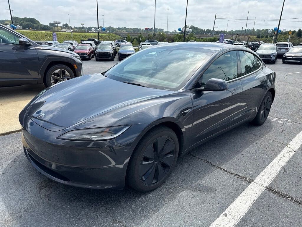 2025 TESLA Model 3