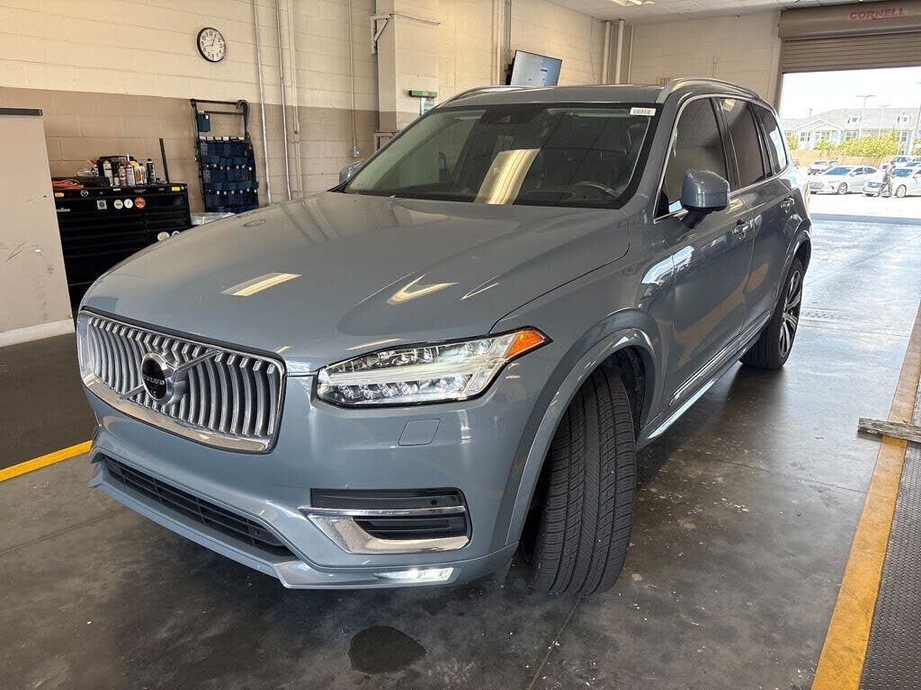 2020 VOLVO XC90