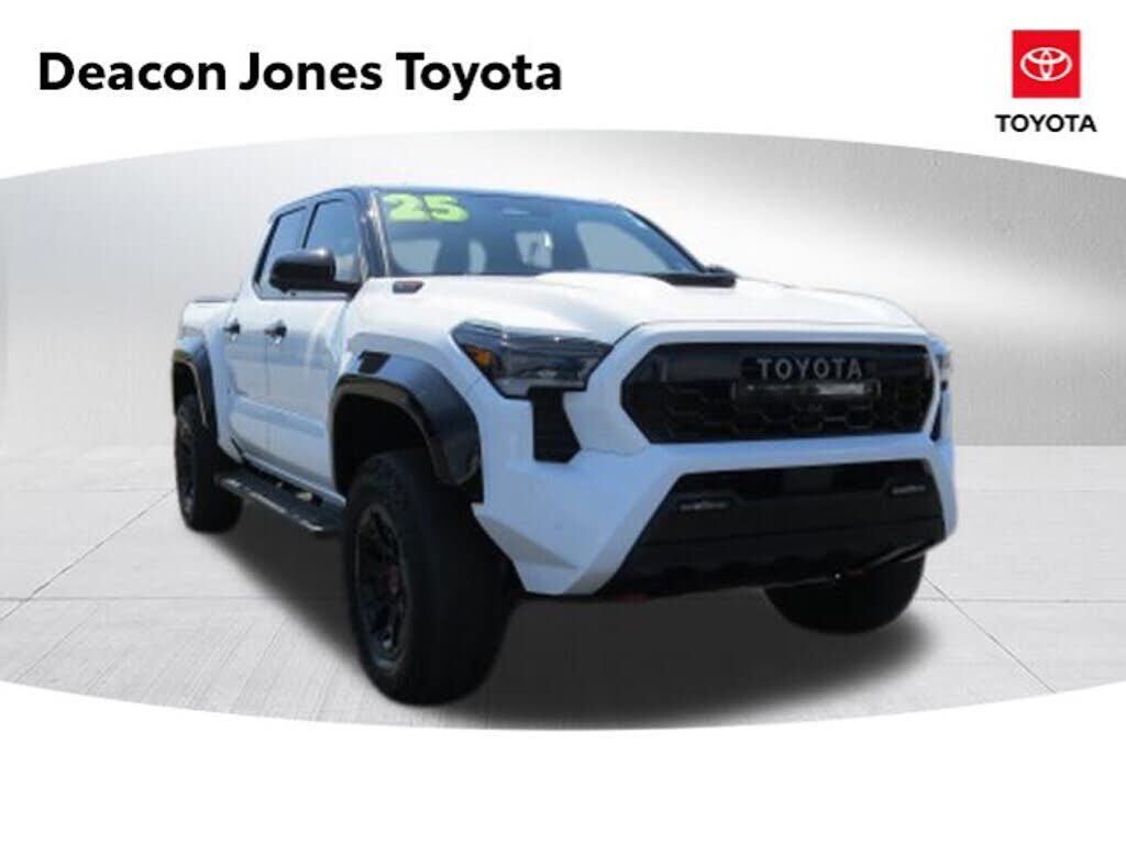 2025 TOYOTA Tacoma