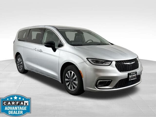 2024 CHRYSLER Pacifica