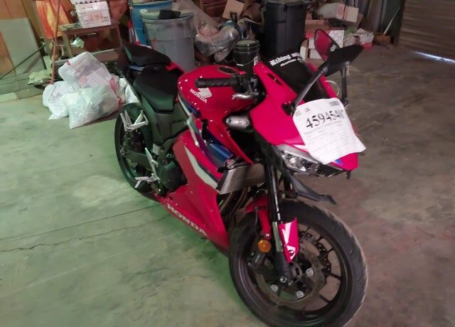 2025 HONDA CB