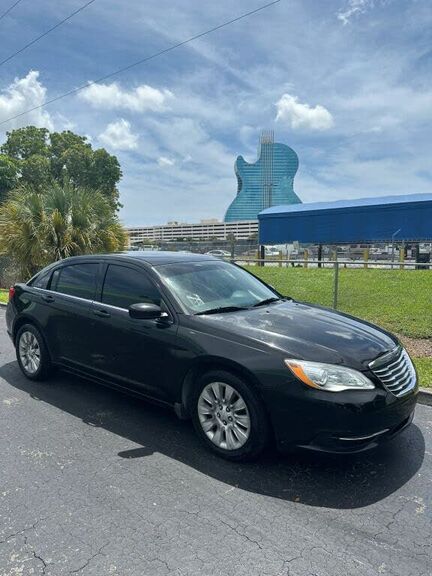 2014 CHRYSLER 200