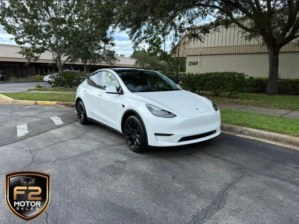 2022 TESLA Model Y
