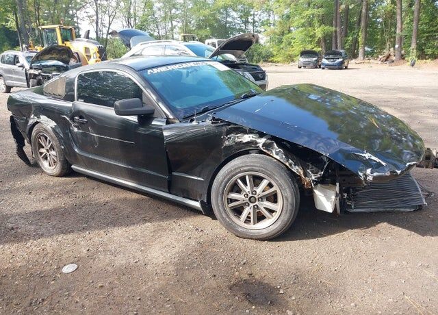 2005 FORD Mustang