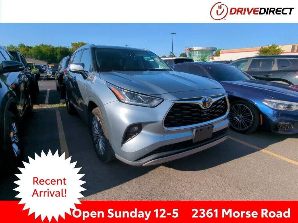 2022 TOYOTA Highlander