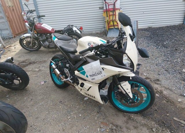 2024 YAMAHA YZF