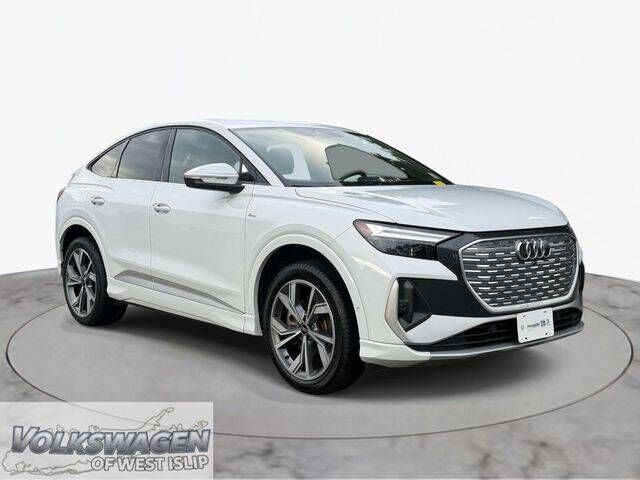 2023 AUDI Q4