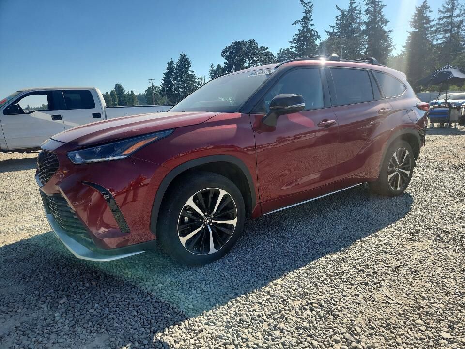2021 TOYOTA Highlander