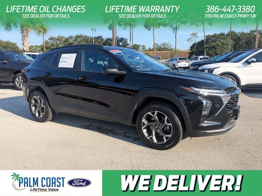 2025 CHEVROLET Trax