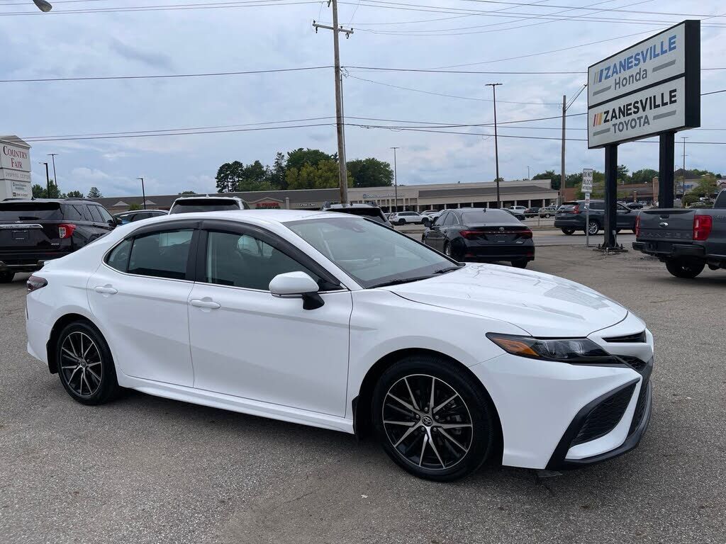 2024 TOYOTA Camry