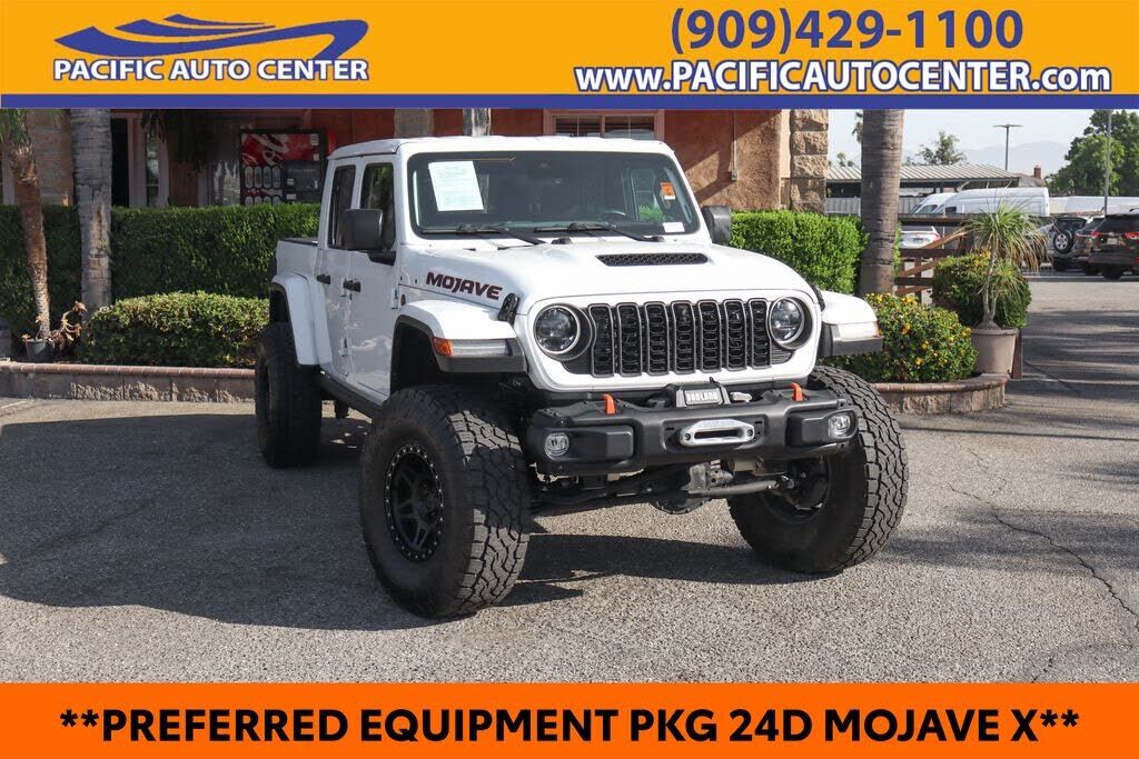 2024 JEEP Gladiator