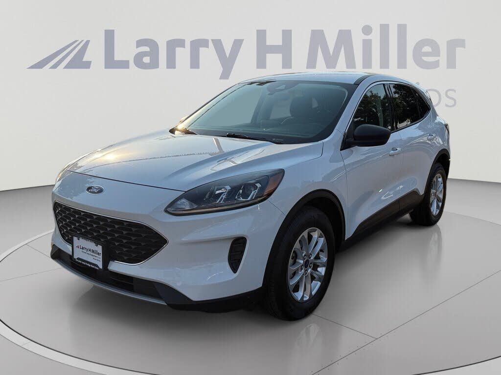 2022 FORD Escape