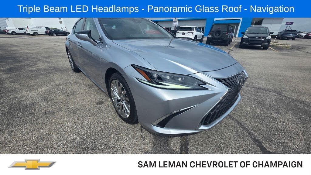 2022 LEXUS ES