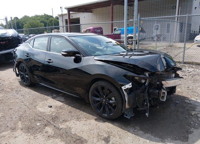 2023 NISSAN Maxima
