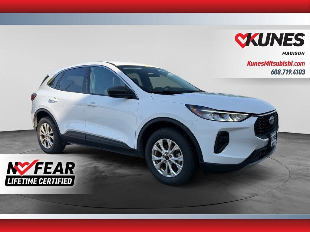 2023 FORD Escape